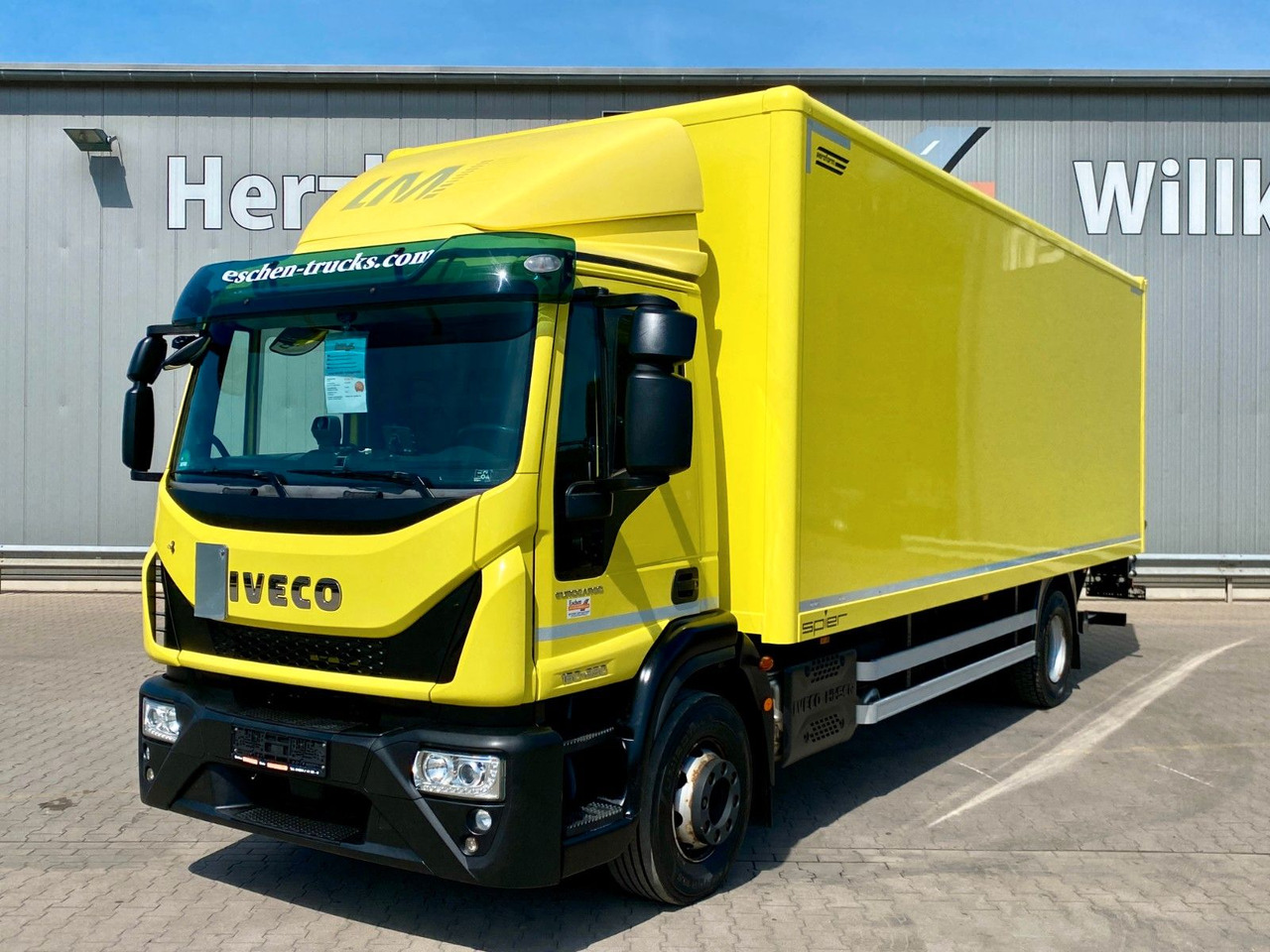 Iveco 160-250 Eurocargo | LBW 2,00to.*3x Sitze*Navi*AC - بصندوق مغلق شاحنة: صور 1 Iveco 160-250 Eurocargo | LBW 2,00to.*3x Sitze*Navi*AC - بصندوق مغلق شاحنة: صور 1