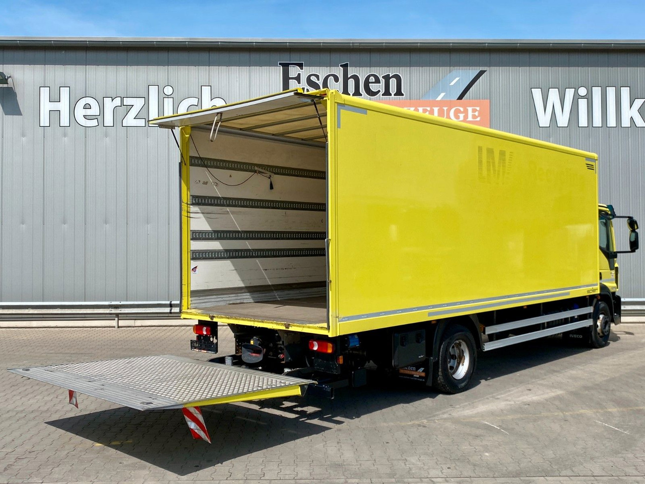 Iveco 160-250 Eurocargo | LBW 2,00to.*3x Sitze*Navi*AC - بصندوق مغلق شاحنة: صور 5 Iveco 160-250 Eurocargo | LBW 2,00to.*3x Sitze*Navi*AC - بصندوق مغلق شاحنة: صور 5