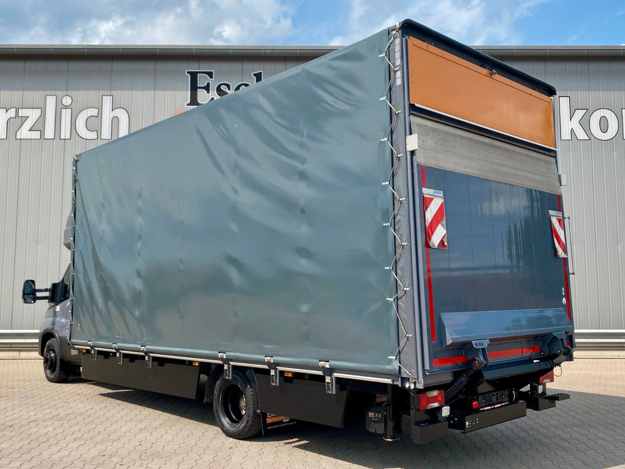 Iveco Daily Hi-Matic 70 C 21 Topsleeper | LBW 1,00to. - الشاحنات الصغيرة ستائر: صور 3 Iveco Daily Hi-Matic 70 C 21 Topsleeper | LBW 1,00to. - الشاحنات الصغيرة ستائر: صور 3