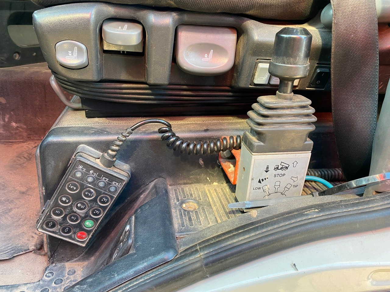 Iveco Stralis AS 440 S 46 T/P | Retarder*Hydraulik*AC - شاحنة جرار: صور 5 Iveco Stralis AS 440 S 46 T/P | Retarder*Hydraulik*AC - شاحنة جرار: صور 5