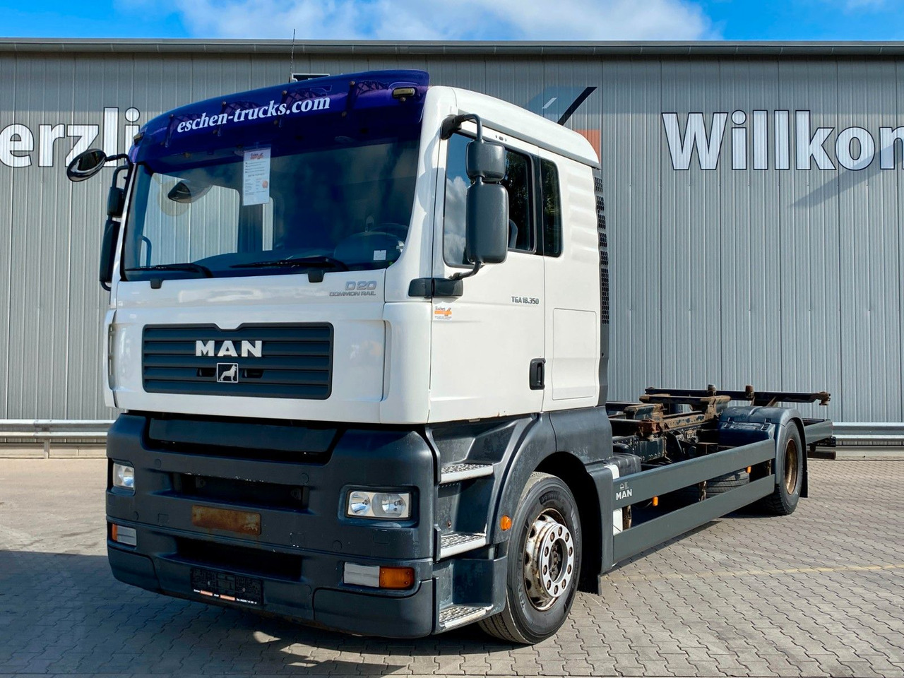 MAN TGA 18.350 LL Fahrschule*Driving school*5 Sitze MAN TGA 18.350 LL Fahrschule*Driving school*5 Sitze - شاحنات مسطحة: صور 1 MAN TGA 18.350 LL Fahrschule*Driving school*5 Sitze MAN TGA 18.350 LL Fahrschule*Driving school*5 Sitze - شاحنات مسطحة: صور 1