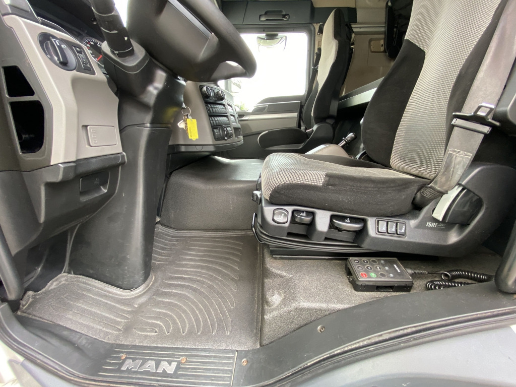 MAN TGL 12.250 4x2 BL - شاحنة ستارة: صور 4 MAN TGL 12.250 4x2 BL - شاحنة ستارة: صور 4