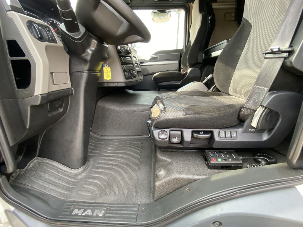 MAN TGL 12.250 4x2 BL - شاحنة ستارة: صور 4 MAN TGL 12.250 4x2 BL - شاحنة ستارة: صور 4