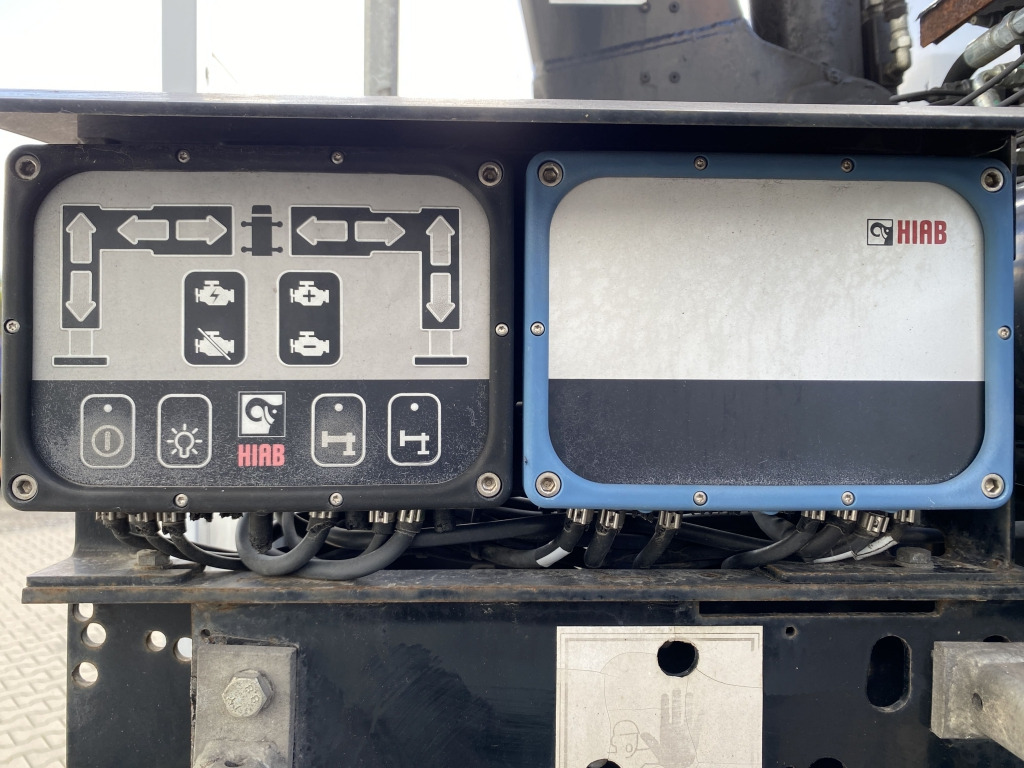 Mercedes-Benz 2545 L 6x2 Arocs / HIAB 177 K Pro Kran - شاحنات مسطحة, شاحنة كرين: صور 4 Mercedes-Benz 2545 L 6x2 Arocs / HIAB 177 K Pro Kran - شاحنات مسطحة, شاحنة كرين: صور 4