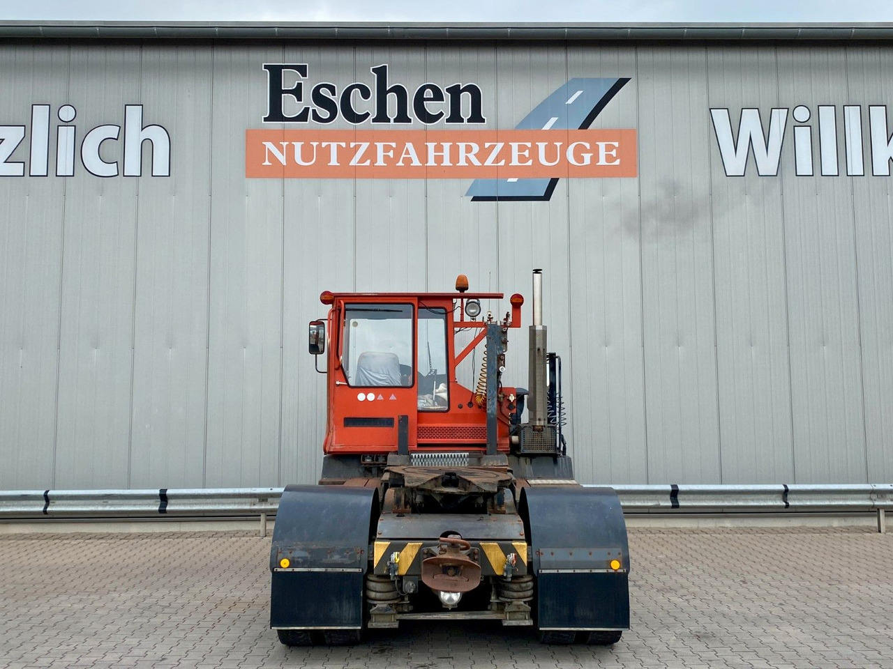 Terberg RT20 4x4 Rangierfahrzeug | Automatik - شاحنة: صور 4 Terberg RT20 4x4 Rangierfahrzeug | Automatik - شاحنة: صور 4