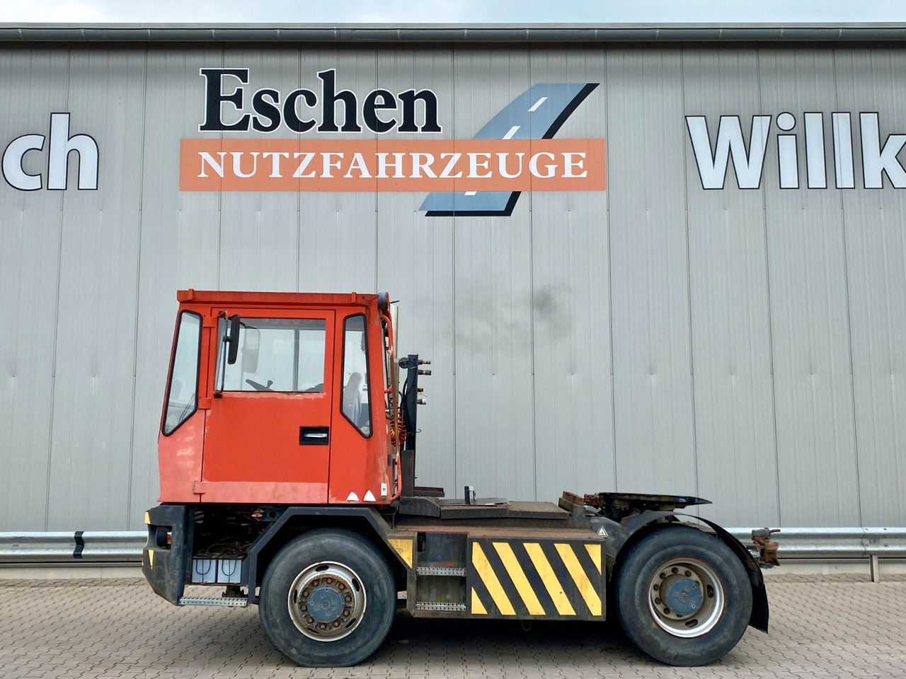 Terberg RT20 4x4 Rangierfahrzeug | Automatik - شاحنة: صور 2 Terberg RT20 4x4 Rangierfahrzeug | Automatik - شاحنة: صور 2