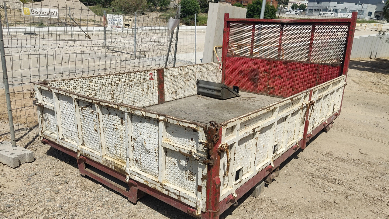 Caja quita y pon 4100x600x2520 MM - جسم الشاحنة المسطحة: صور 3 Caja quita y pon 4100x600x2520 MM - جسم الشاحنة المسطحة: صور 3