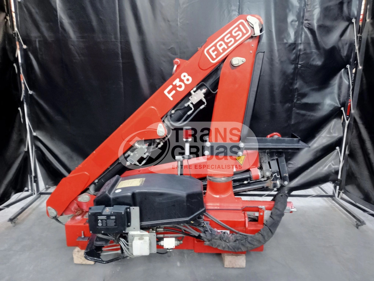Grúa Fassi F38AF - ونش كرين - شاحنة: صور 1 Grúa Fassi F38AF - ونش كرين - شاحنة: صور 1