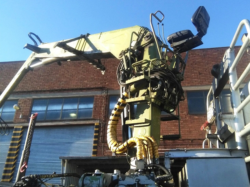 Grúa forestal Loglift F241 - ونش كرين - معدات الغابات: صور 4 Grúa forestal Loglift F241 - ونش كرين - معدات الغابات: صور 4