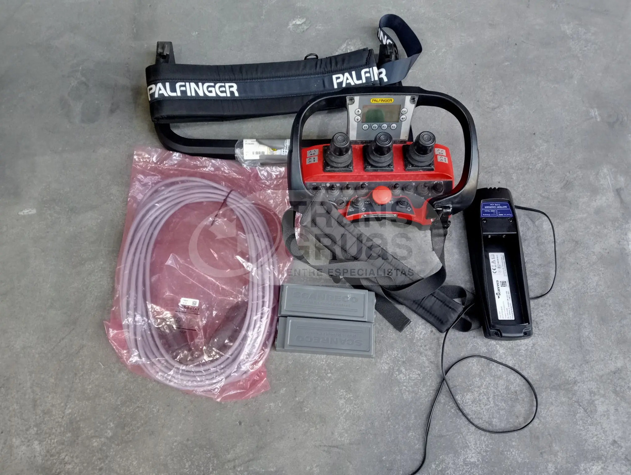 Grúa hidráulica SEMINUAVA Palfinger PK 28.002 TEC 5 - ونش كرين: صور 1 Grúa hidráulica SEMINUAVA Palfinger PK 28.002 TEC 5 - ونش كرين: صور 1