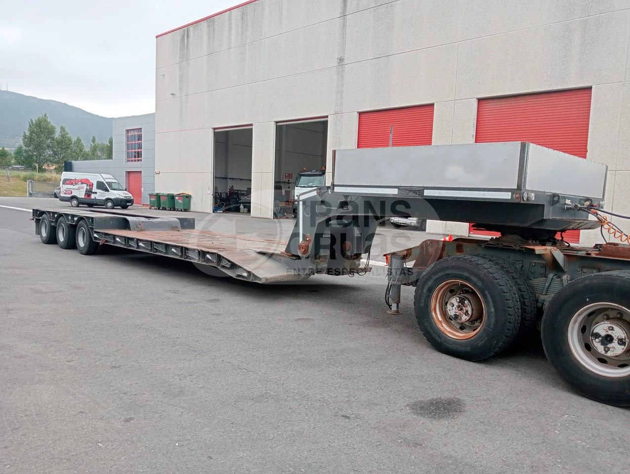 Semirremolque cama rebajado Traylona GP3BMA 13T - عربة مسطحة منخفضة نصف مقطورة: صور 2 Semirremolque cama rebajado Traylona GP3BMA 13T - عربة مسطحة منخفضة نصف مقطورة: صور 2
