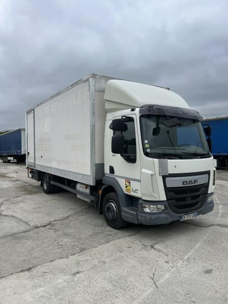 DAF LF 210 - بصندوق مغلق شاحنة: صور 1 DAF LF 210 - بصندوق مغلق شاحنة: صور 1