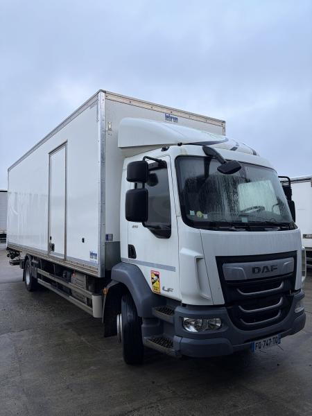 DAF LF 210 - بصندوق مغلق شاحنة: صور 1 DAF LF 210 - بصندوق مغلق شاحنة: صور 1