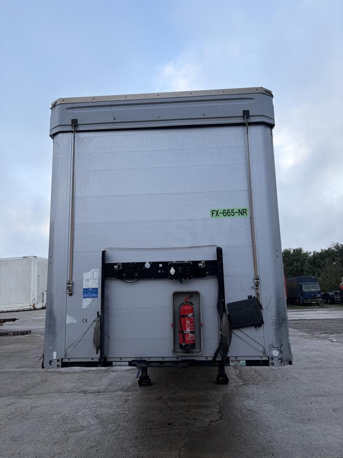 Kögel - الخيمة نصف مقطورة: صور 5 Kögel - الخيمة نصف مقطورة: صور 5