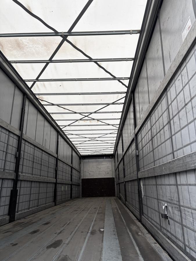 Kögel - الخيمة نصف مقطورة: صور 4 Kögel - الخيمة نصف مقطورة: صور 4