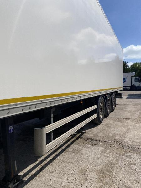 Lecitrailer - بصندوق مغلق نصف مقطورة: صور 4 Lecitrailer - بصندوق مغلق نصف مقطورة: صور 4