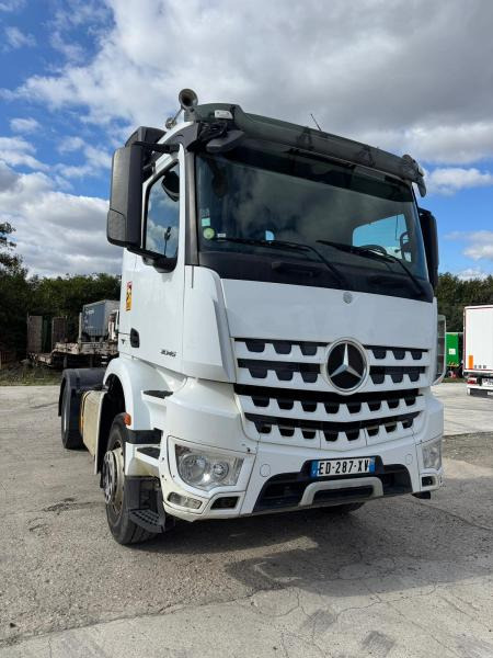 Mercedes Arocs 2045 - شاحنة جرار: صور 1 Mercedes Arocs 2045 - شاحنة جرار: صور 1