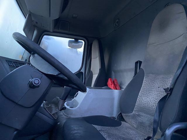 Renault Midlum 180 - بصندوق مغلق شاحنة: صور 4 Renault Midlum 180 - بصندوق مغلق شاحنة: صور 4