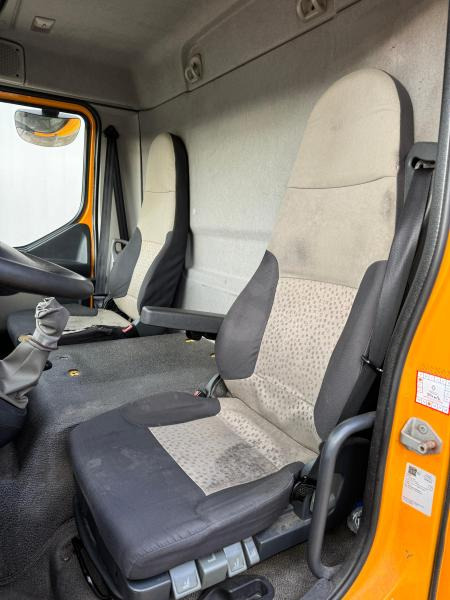 Renault Midlum 220 - بصندوق مغلق شاحنة: صور 3 Renault Midlum 220 - بصندوق مغلق شاحنة: صور 3
