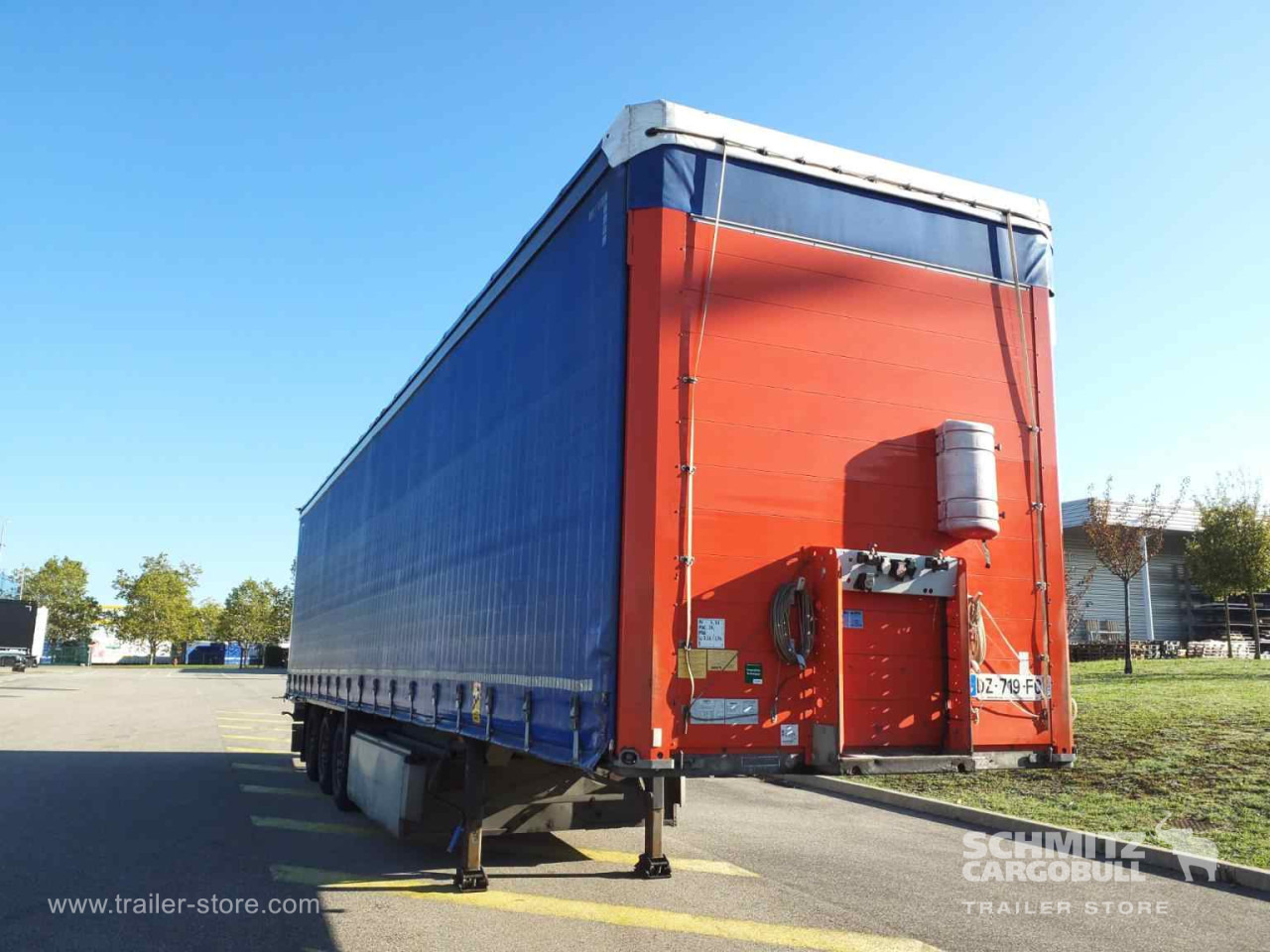 SCHMITZ Curtainsider Standard - الخيمة نصف مقطورة: صور 1 SCHMITZ Curtainsider Standard - الخيمة نصف مقطورة: صور 1