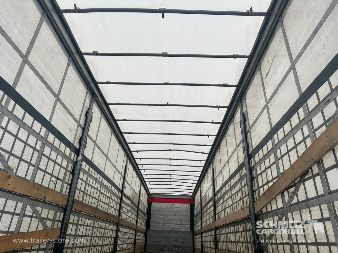 SCHMITZ Curtainsider Standard - الخيمة نصف مقطورة: صور 5 SCHMITZ Curtainsider Standard - الخيمة نصف مقطورة: صور 5