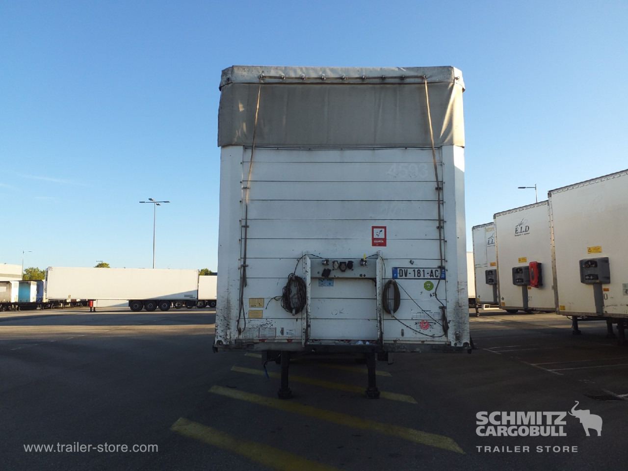 الخيمة نصف مقطورة SCHMITZ Curtainsider Standard: صور 8 الخيمة نصف مقطورة SCHMITZ Curtainsider Standard: صور 8