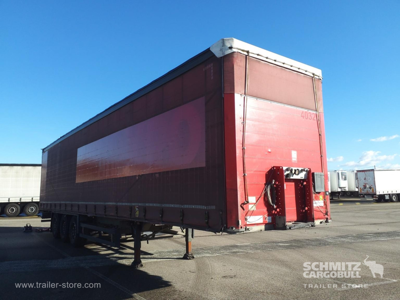 SCHMITZ Curtainsider Standard - الخيمة نصف مقطورة: صور 1 SCHMITZ Curtainsider Standard - الخيمة نصف مقطورة: صور 1