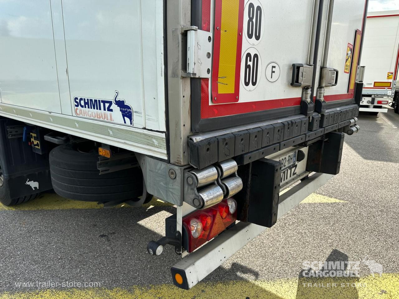 SCHMITZ Reefer Standard - متساوي نصف مقطورة: صور 3 SCHMITZ Reefer Standard - متساوي نصف مقطورة: صور 3