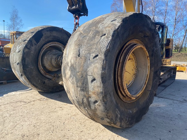 CAT 992 C -1V-5943 - المحور و قطع الغيار - اللودر بعجل: صور 1 CAT 992 C -1V-5943 - المحور و قطع الغيار - اللودر بعجل: صور 1