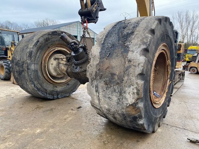 CAT 992 C -1V-5949 - المحور الأمامي - آلات البناء: صور 1 CAT 992 C -1V-5949 - المحور الأمامي - آلات البناء: صور 1