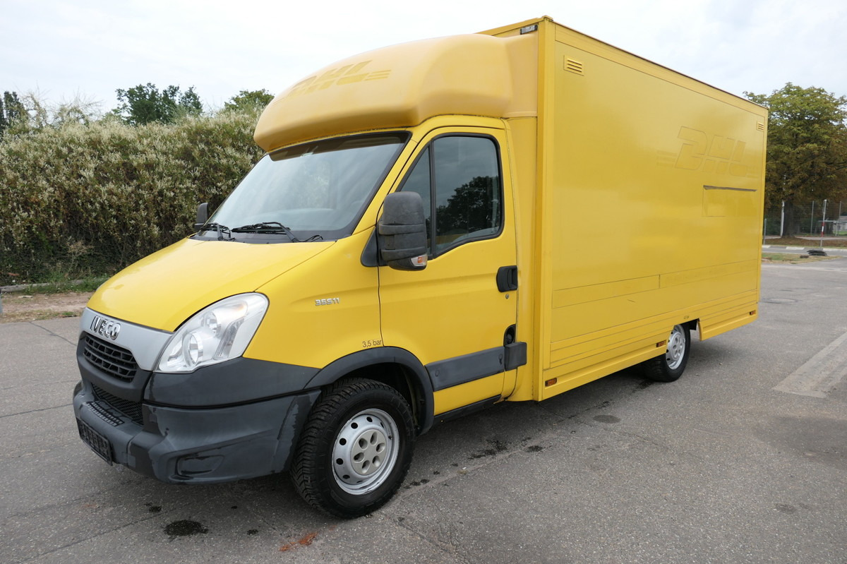 IVECO Daily 35 S11 C30C AUTOMATIK KAMERA Regale LUFT D - الشاحنات الصغيرة صندوق مغلق: صور 1 IVECO Daily 35 S11 C30C AUTOMATIK KAMERA Regale LUFT D - الشاحنات الصغيرة صندوق مغلق: صور 1