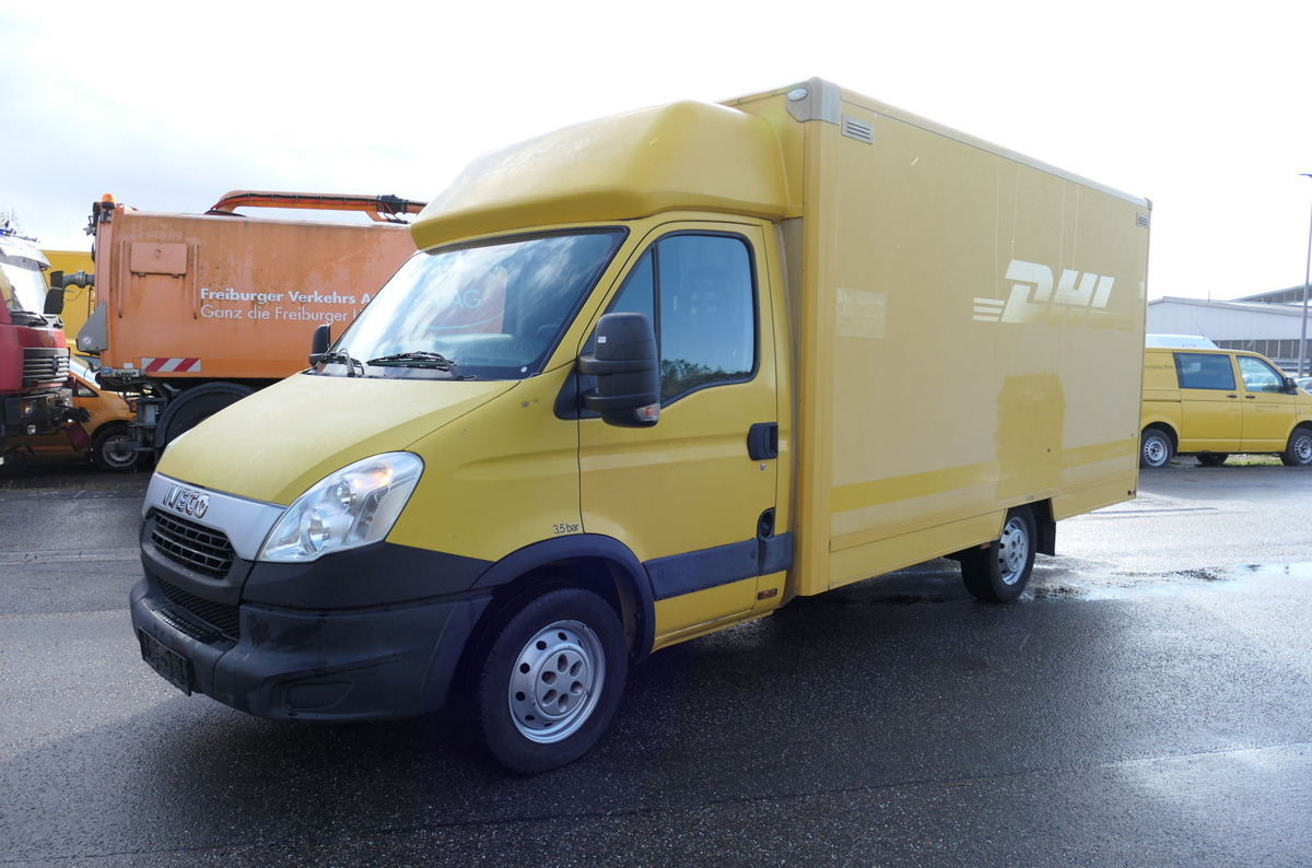 IVECO Daily 35 S11 C30C AUTOMATIK KAMERA Regale LUFT D - الشاحنات الصغيرة صندوق مغلق: صور 1 IVECO Daily 35 S11 C30C AUTOMATIK KAMERA Regale LUFT D - الشاحنات الصغيرة صندوق مغلق: صور 1