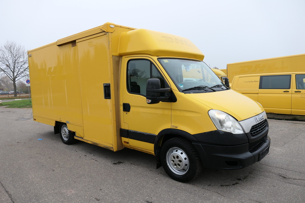 IVECO Daily 35 S11 C30C AUTOMATIK KAMERA Regale LUFT D - الشاحنات الصغيرة صندوق مغلق: صور 2 IVECO Daily 35 S11 C30C AUTOMATIK KAMERA Regale LUFT D - الشاحنات الصغيرة صندوق مغلق: صور 2