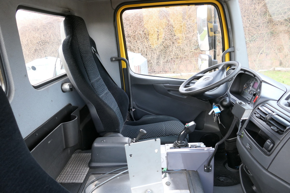 شاحنات الحاويات / جسم علوي قابل للتغيير شاحنة MERCEDES-BENZ KAMAG WBH 25 Wiesel Terberg Umsetzfahrz. Sattelk: صور 11