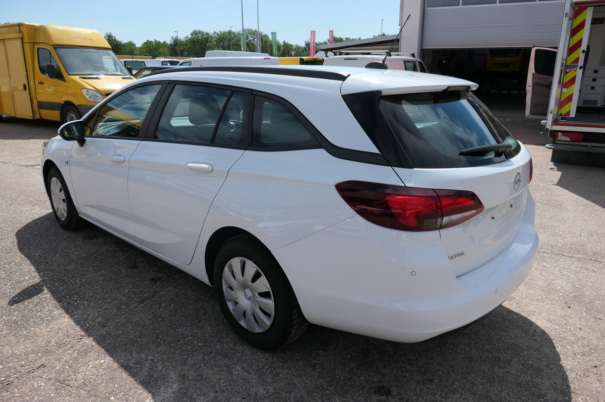 OPEL Astra Sports Tourer 1.5 CDTI KLIMA - سيارة ستيشن: صور 4 OPEL Astra Sports Tourer 1.5 CDTI KLIMA - سيارة ستيشن: صور 4