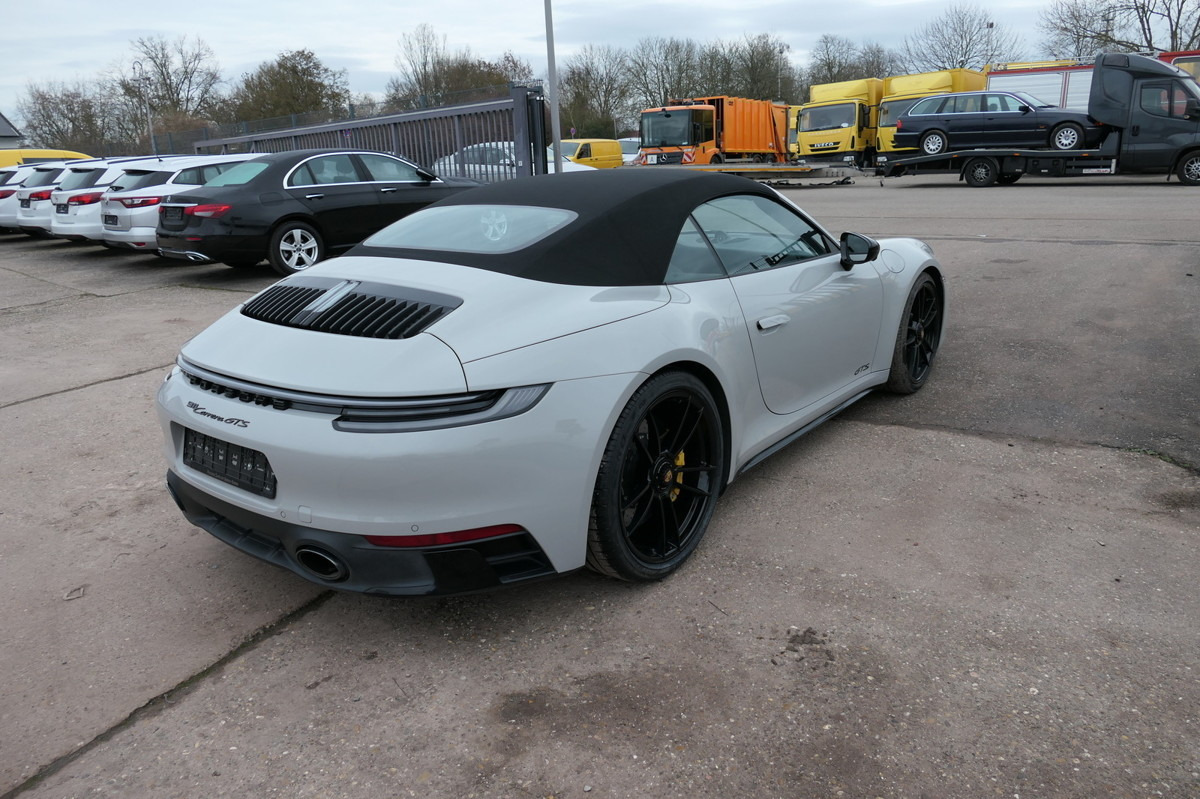 PORSCHE 911 992 Carrera GTS Cabriolet Keramik, PDCC, Bur - كابريوليه: صور 5 PORSCHE 911 992 Carrera GTS Cabriolet Keramik, PDCC, Bur - كابريوليه: صور 5