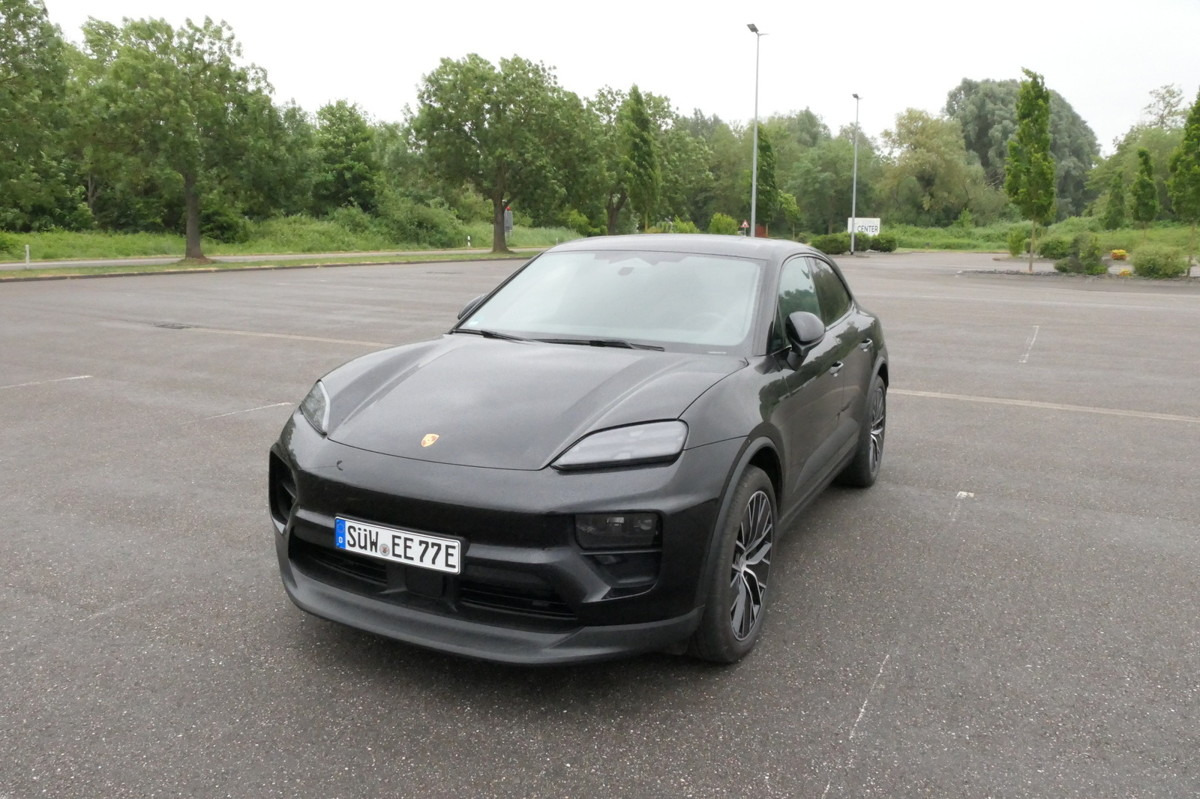 PORSCHE Macan 4 Electric - Bose Soundsystem Kombilimousi - سيارة دفع رباعي: صور 1 PORSCHE Macan 4 Electric - Bose Soundsystem Kombilimousi - سيارة دفع رباعي: صور 1