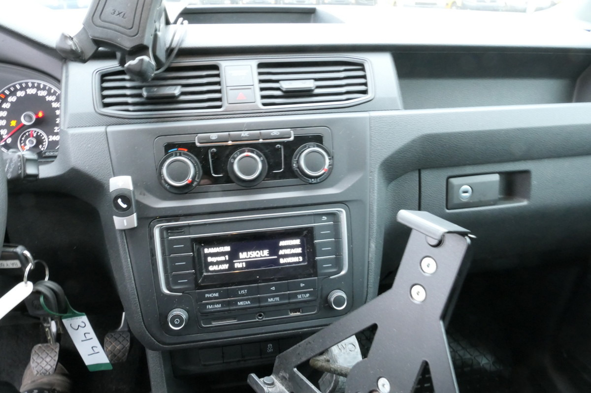 VW Caddy 2.0 TDI 4Motion Klima Werkstatteinbauten إيجار VW Caddy 2.0 TDI 4Motion Klima Werkstatteinbauten: صور 10