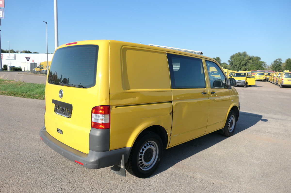 VW T5 Transporter 2.0 TDI PARKTRONIK 2xSCHIEBETÜR C - فان المدمجة: صور 4 VW T5 Transporter 2.0 TDI PARKTRONIK 2xSCHIEBETÜR C - فان المدمجة: صور 4