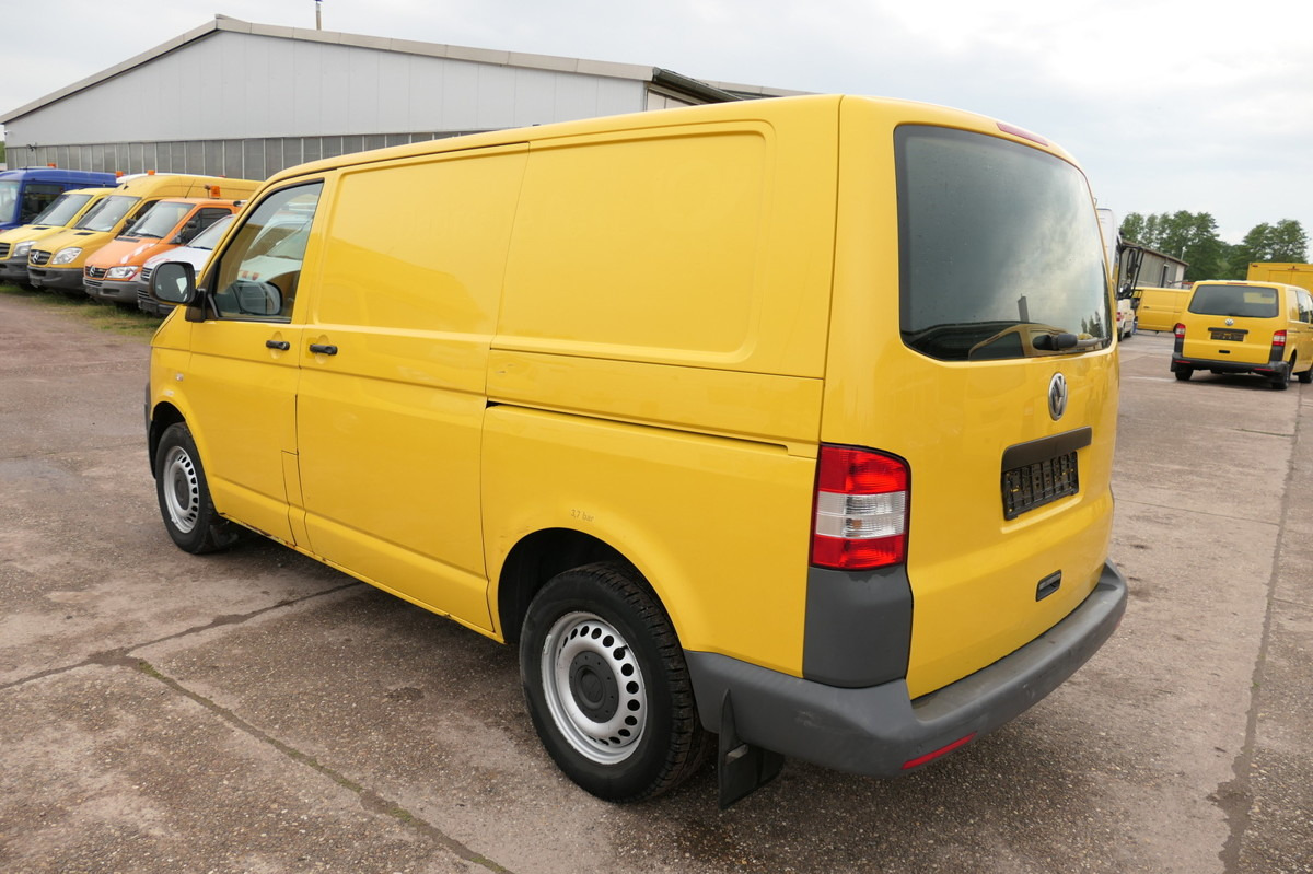 VW T5 Transporter 2.0 TDI PARKTRONIK EURO-5 2xSCHIE - فان المدمجة: صور 3 VW T5 Transporter 2.0 TDI PARKTRONIK EURO-5 2xSCHIE - فان المدمجة: صور 3