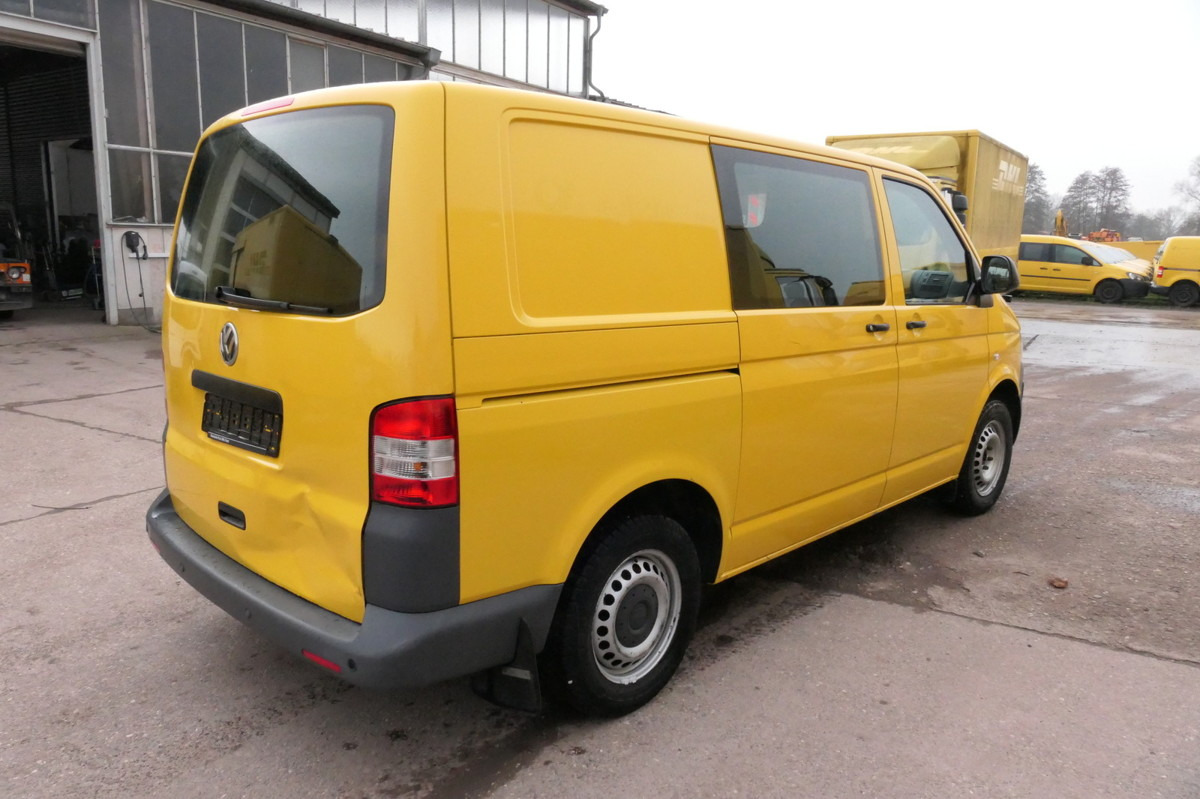 VW T5 Transporter 2.0 TDI PARKTRONIK EURO-5 2xSCHIE - فان المدمجة: صور 4 VW T5 Transporter 2.0 TDI PARKTRONIK EURO-5 2xSCHIE - فان المدمجة: صور 4