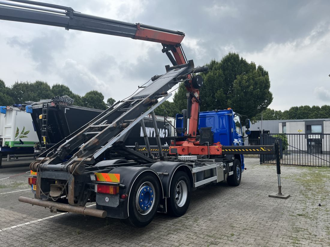 DAF CF 85.360 6x2 NCH cable system - Palfinger PK 18002 - شاحنات الحاويات / جسم علوي قابل للتغيير شاحنة, شاحنة كرين: صور 2 DAF CF 85.360 6x2 NCH cable system - Palfinger PK 18002 - شاحنات الحاويات / جسم علوي قابل للتغيير شاحنة, شاحنة كرين: صور 2