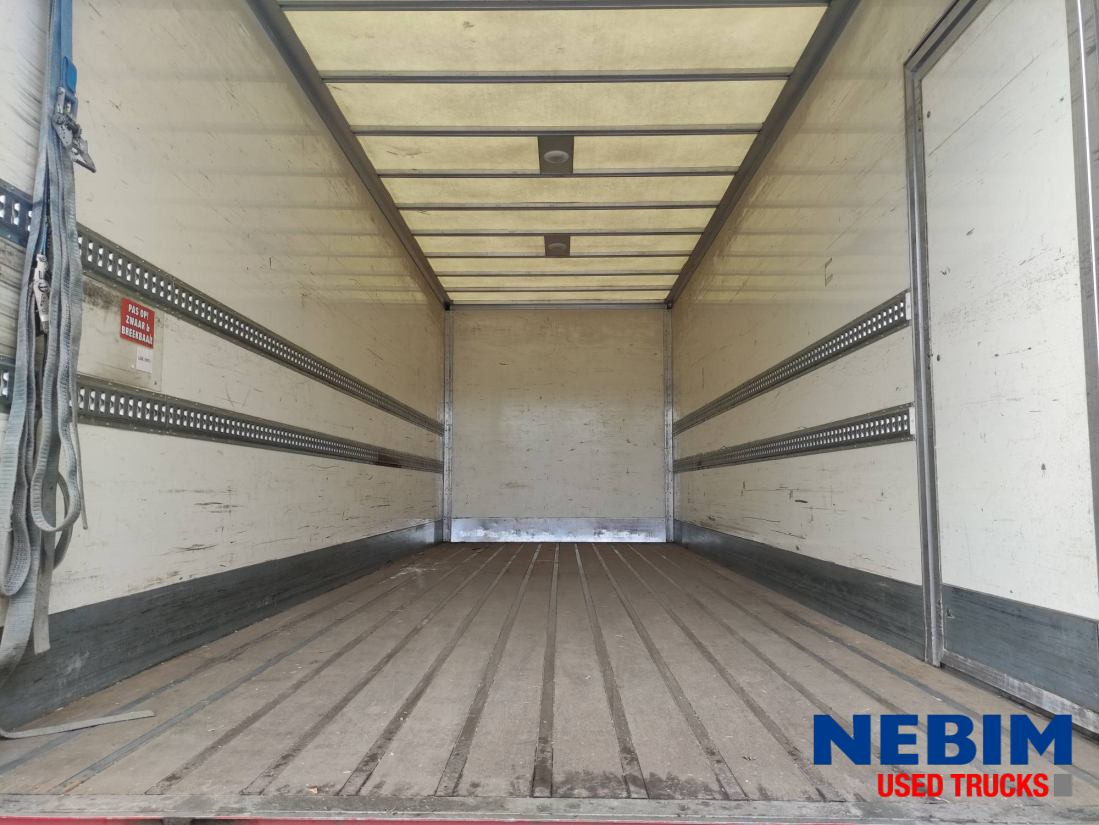 DAF LF 230 4x2 19.000Kg - 2200Kg Taillift - بصندوق مغلق شاحنة: صور 3 DAF LF 230 4x2 19.000Kg - 2200Kg Taillift - بصندوق مغلق شاحنة: صور 3