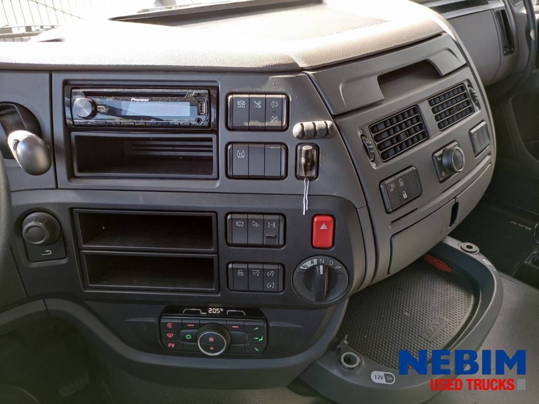 DAF XF 450 6x2 FTG - 493.069Km - ADR/VLG-AT - شاحنة جرار: صور 4 DAF XF 450 6x2 FTG - 493.069Km - ADR/VLG-AT - شاحنة جرار: صور 4