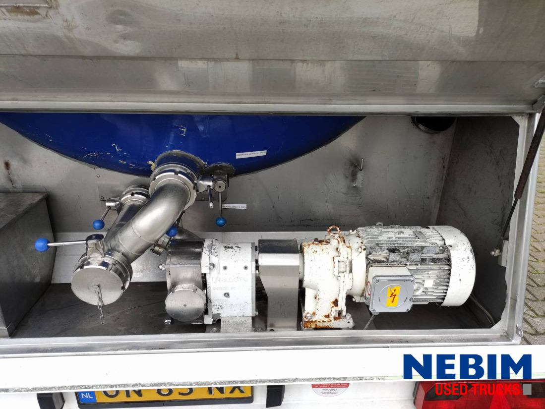 Feldbinder TSA 33.3-3 Unibloc pump electr - 3 comp. 8.000 / 2 2.500 / 3.000 Ltr. - نصف مقطورة صهريج: صور 3 Feldbinder TSA 33.3-3 Unibloc pump electr - 3 comp. 8.000 / 2 2.500 / 3.000 Ltr. - نصف مقطورة صهريج: صور 3