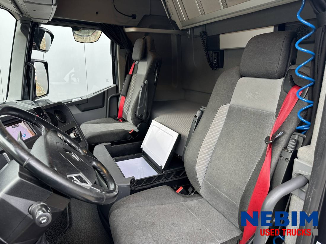 Renault T HIGH 480 251.590km - شاحنة جرار: صور 3 Renault T HIGH 480 251.590km - شاحنة جرار: صور 3