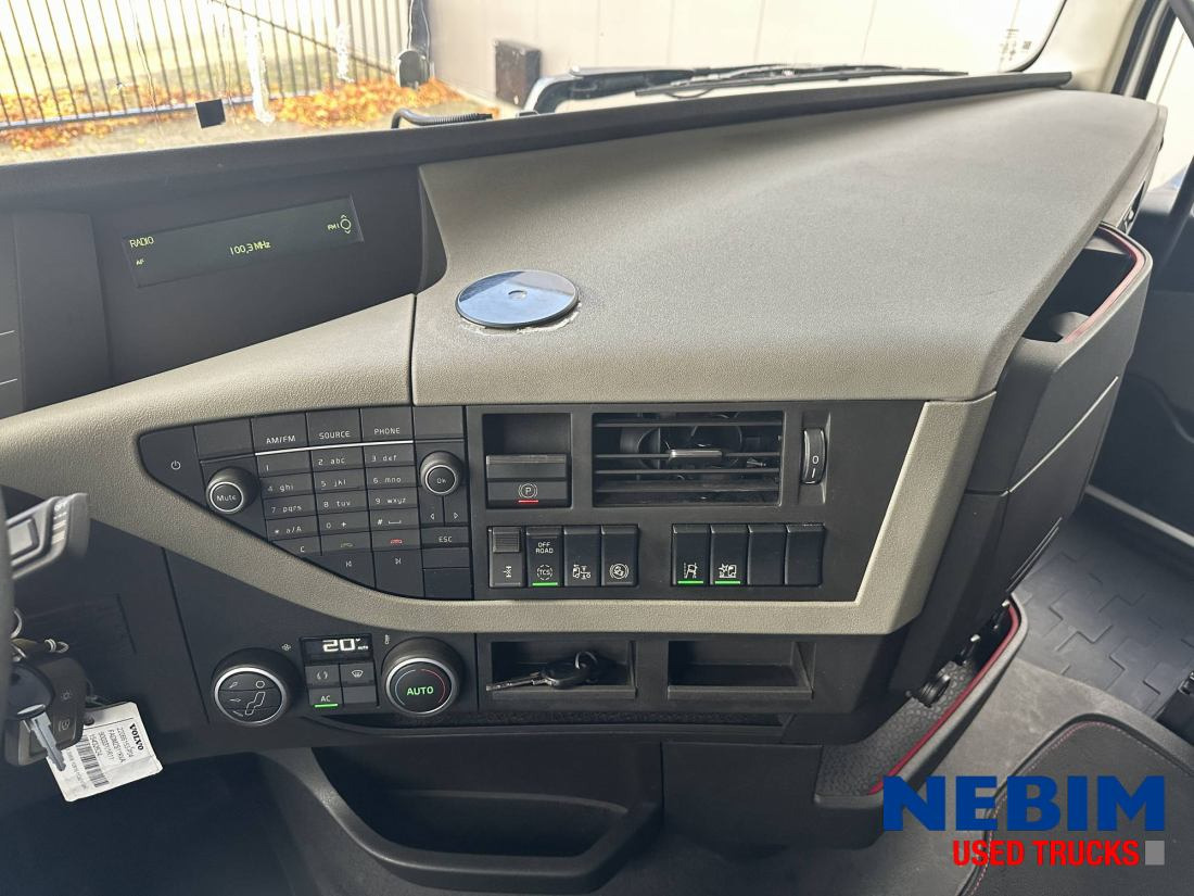 Volvo FH 420 4X2 - 587.750km - شاحنة جرار: صور 5 Volvo FH 420 4X2 - 587.750km - شاحنة جرار: صور 5