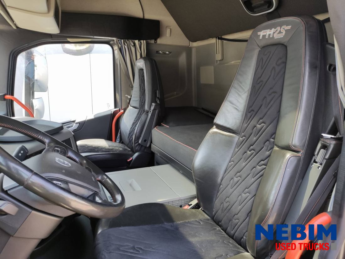 Volvo FH 540 25th Anniversary ED - Dual Clutch / Dynamic Steering / I-park Cool - شاحنة جرار: صور 2 Volvo FH 540 25th Anniversary ED - Dual Clutch / Dynamic Steering / I-park Cool - شاحنة جرار: صور 2