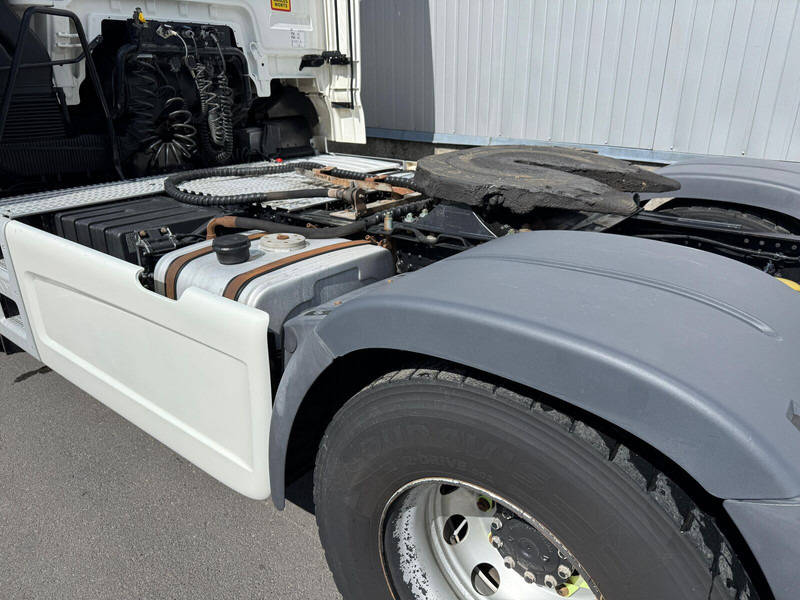 MAN TGX 18.500 - شاحنة جرار: صور 4 MAN TGX 18.500 - شاحنة جرار: صور 4