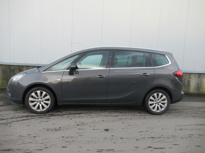 Opel Zafira Touren - سيارة: صور 4 Opel Zafira Touren - سيارة: صور 4